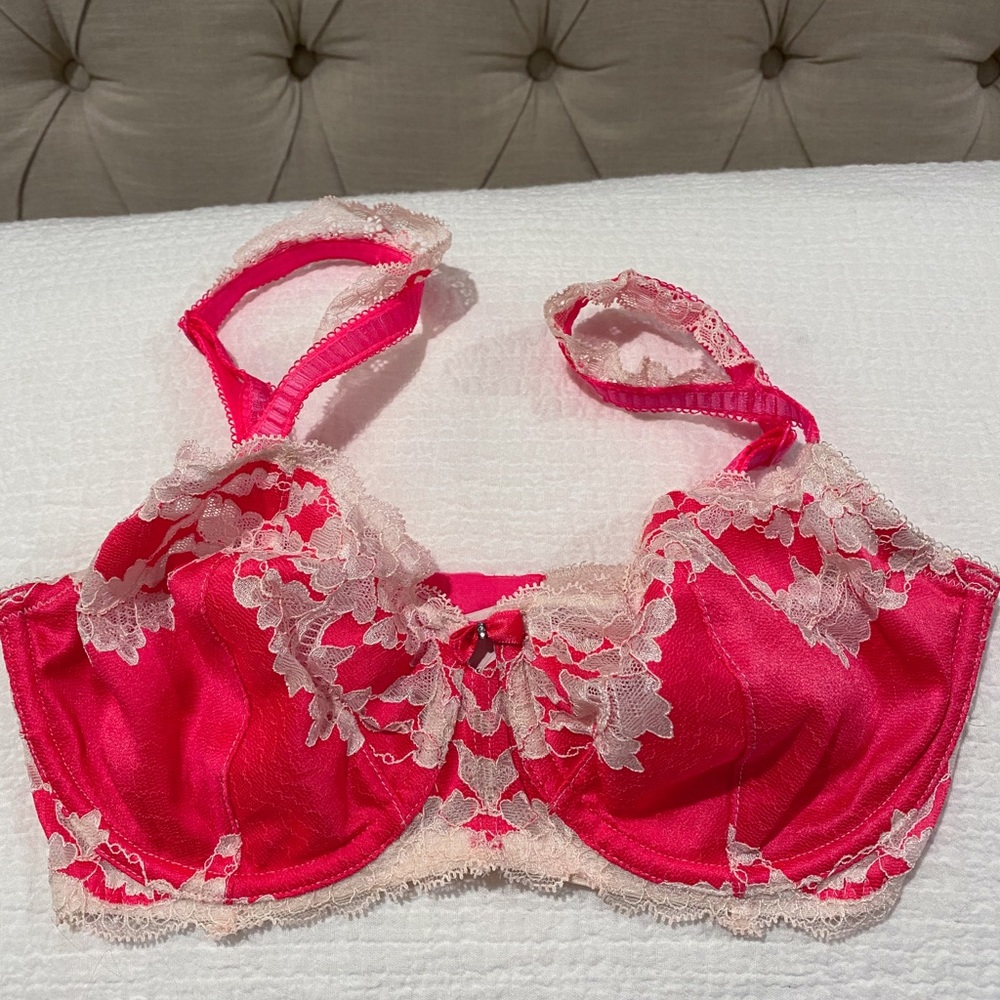 Victoria’s Secret bra